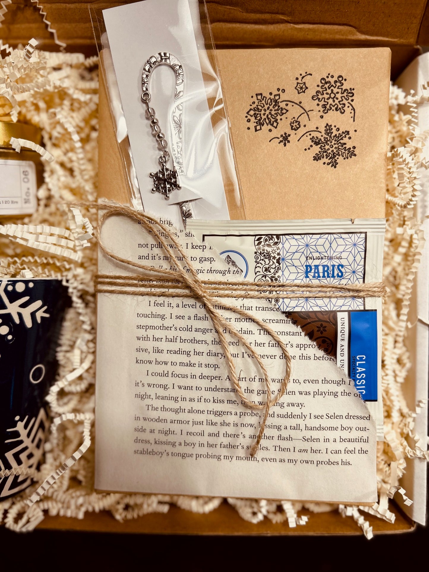 Winter Snowflake - Book Lover Gift Box